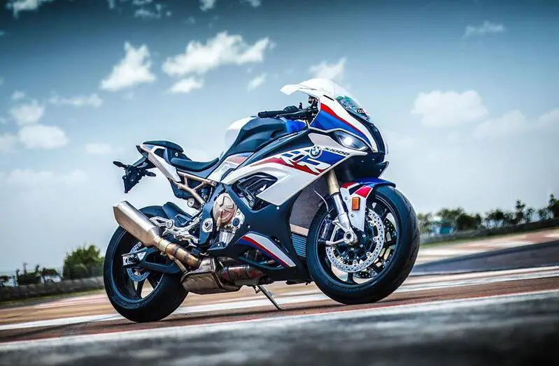 دراجة بي ام دبليو S 1000 RR