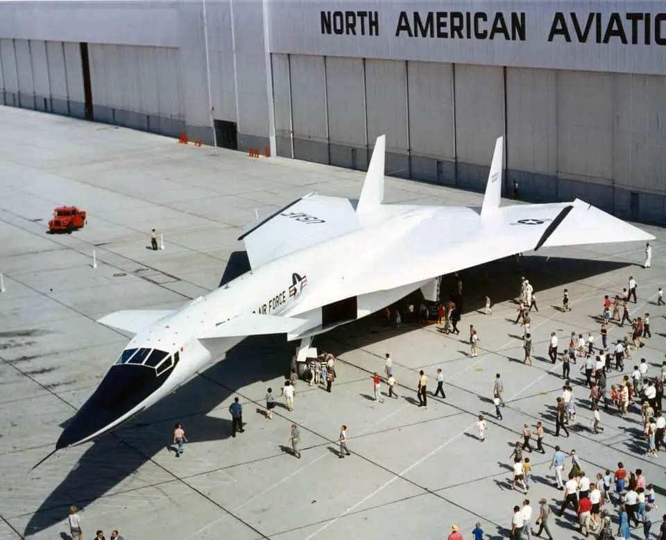 What is the fastest jet in the world 2023: XB-70 Valkyrie