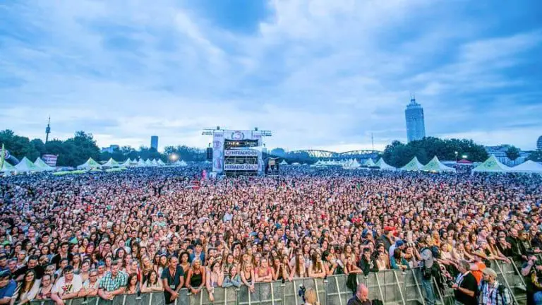 Top 10 Biggest Music Festivals in the World