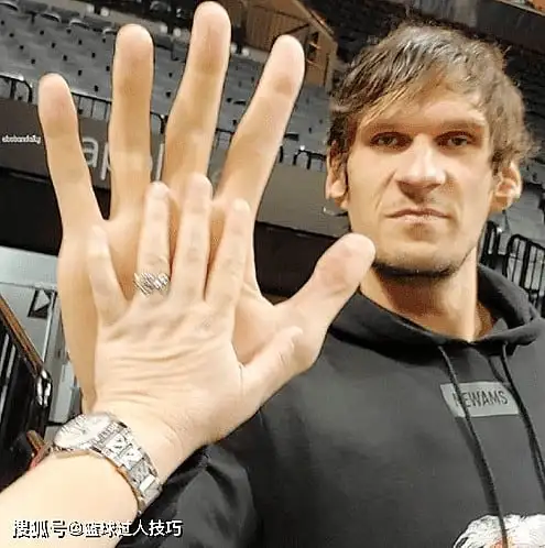 largest hands in NBA