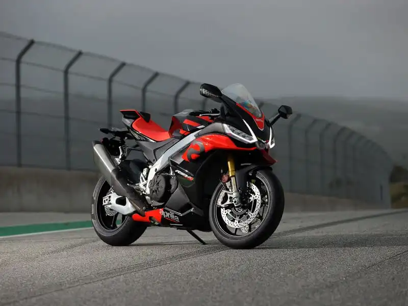 دراجة Aprilia RSV4 1100 Factory