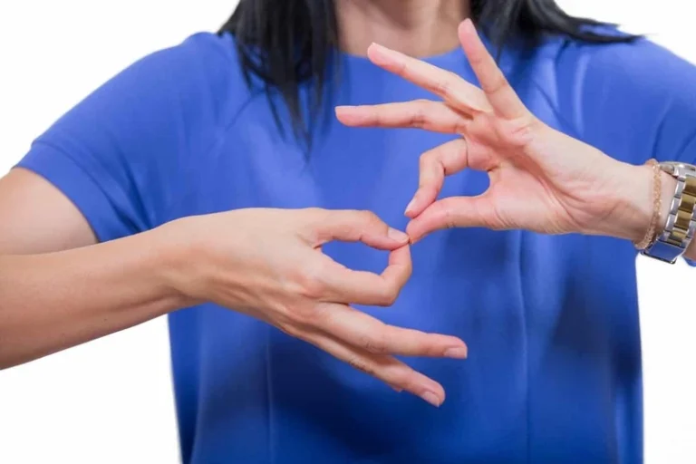 Is Sign Language Universal?